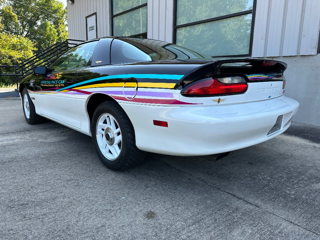 Used 1993 Chevrolet Camaro Z28 image 19