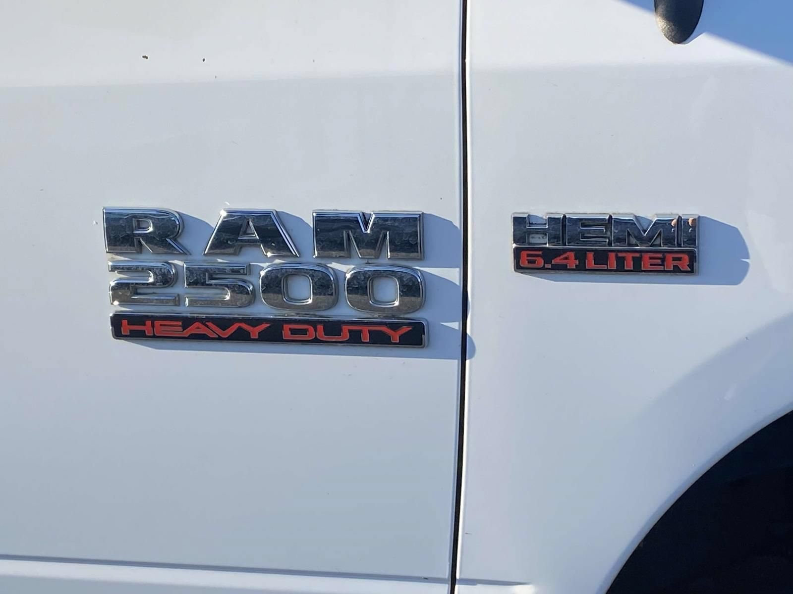 Used 2014 RAM 2500 Tradesman w/ Chrome Appearance Group AWD/4WD image 11