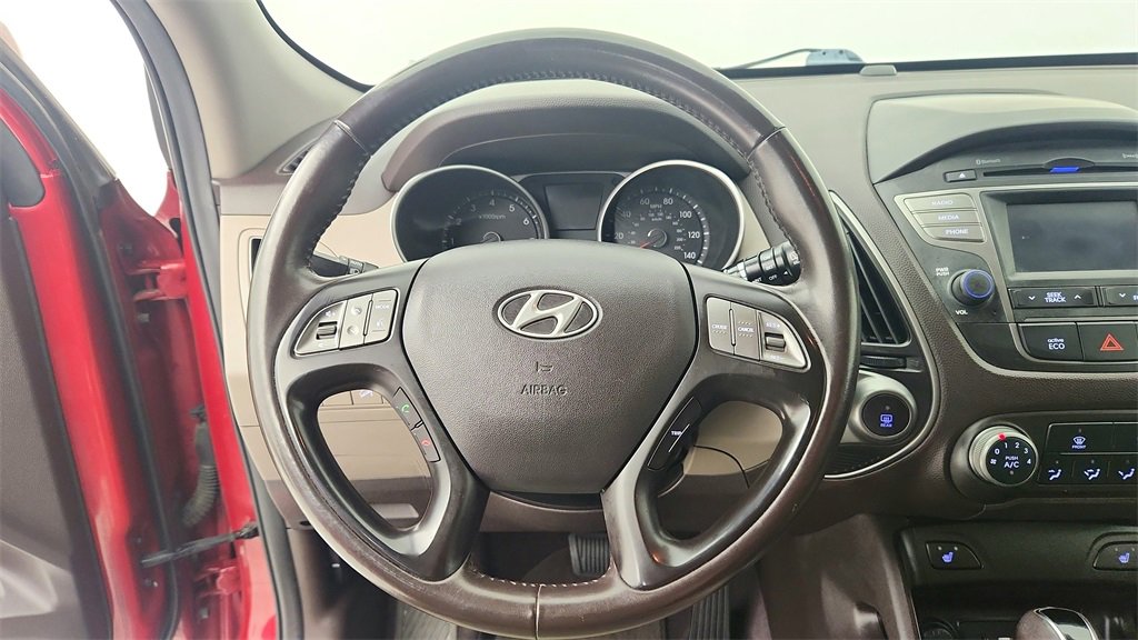 Used 2015 Hyundai Tucson SE image 19
