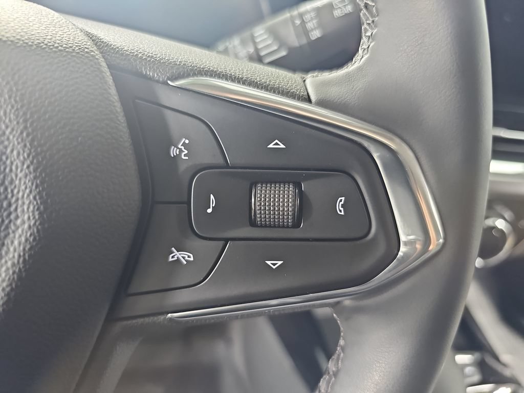 Certified 2026 Chevrolet Trax ACTIV w/ Driver Confidence Package FWD image 23