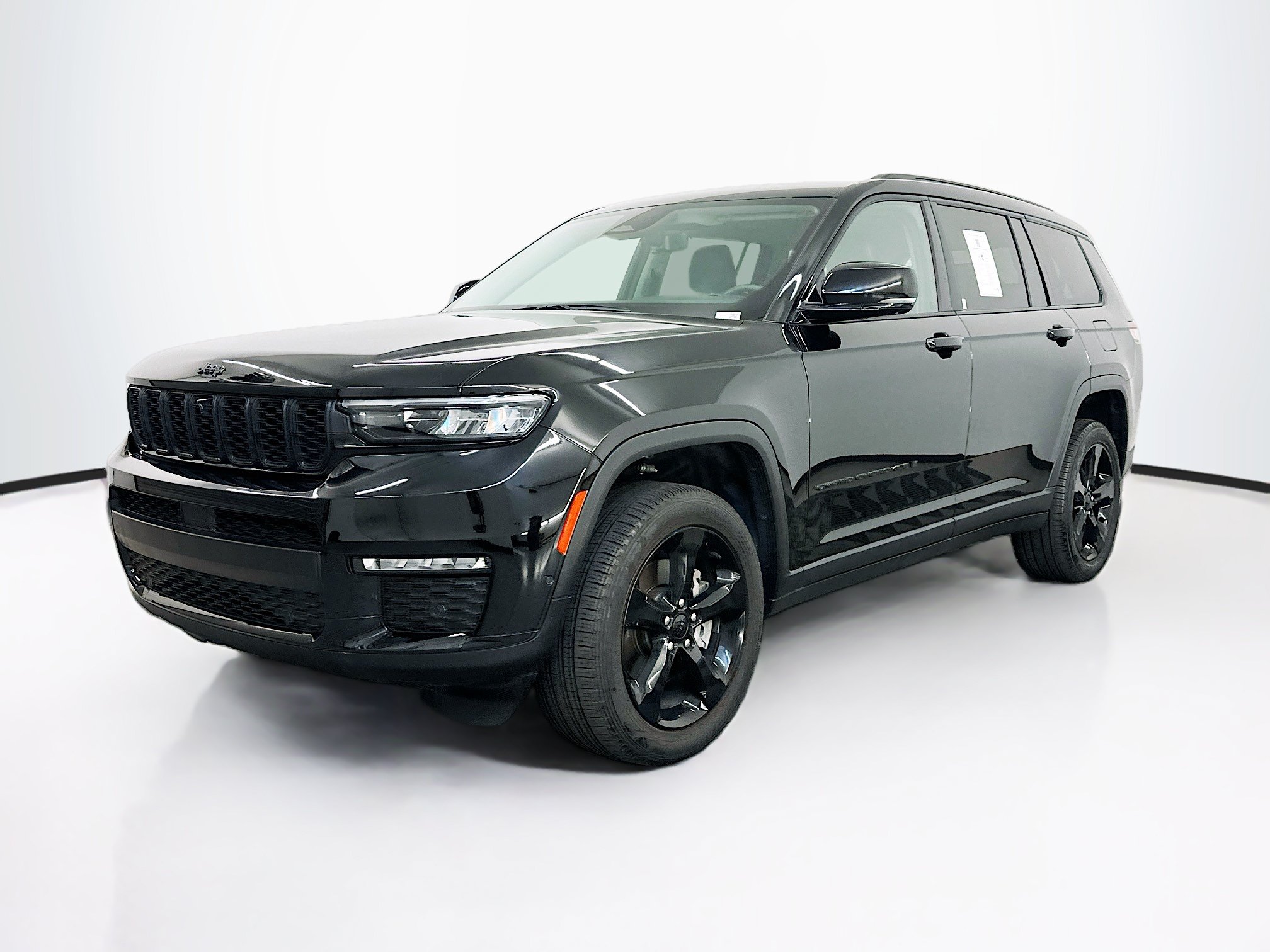 Used 2023 Jeep Grand Cherokee L Limited w/ Luxury Tech Group II AWD/4WD image 3