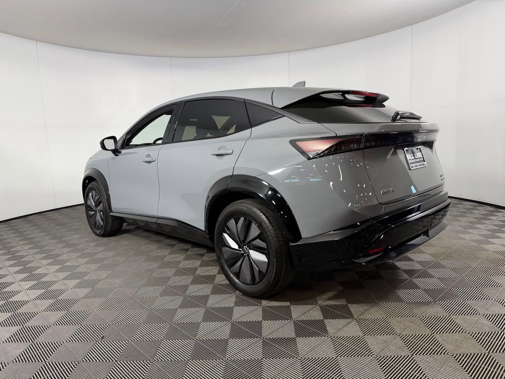 Used 2024 Nissan Ariya AWD image 9