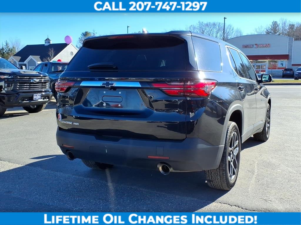 Used 2023 Chevrolet Traverse LS image 5