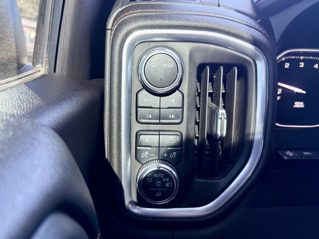 Used 2021 GMC Sierra 1500 AT4 w/ AT4 Premium Package image 18