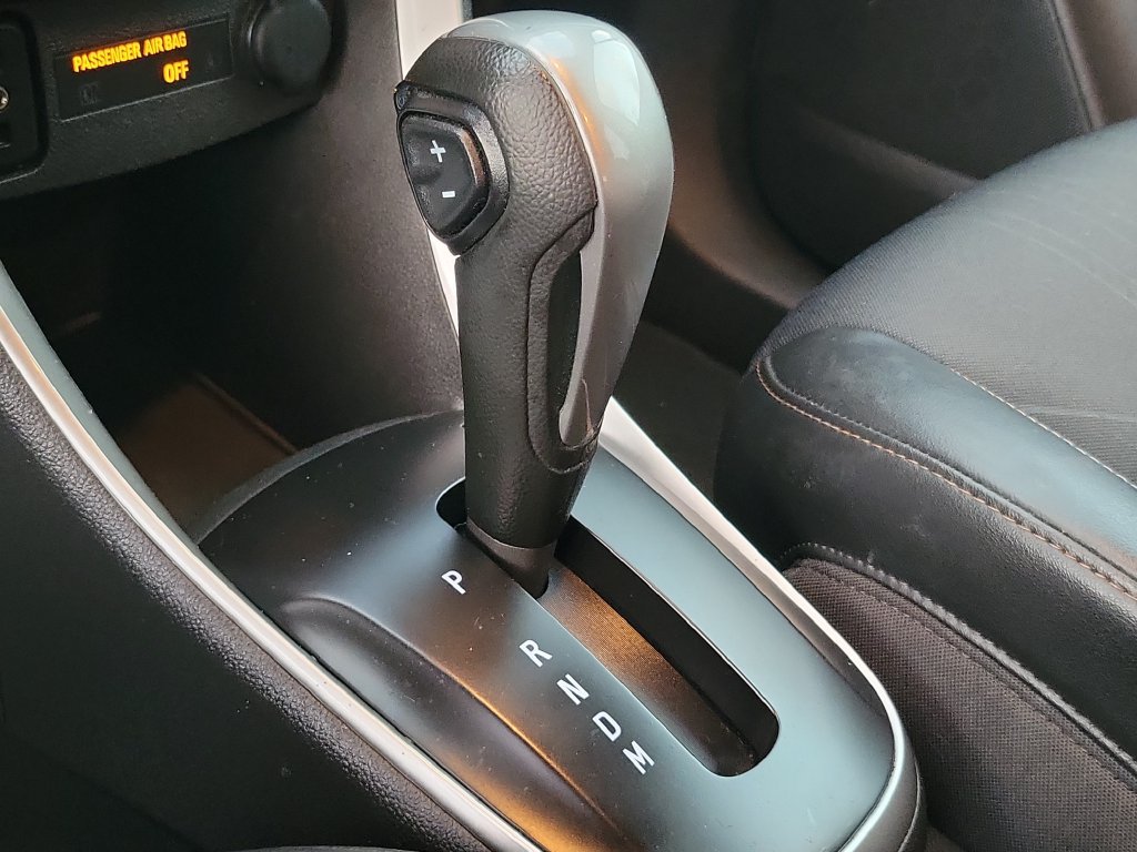 Used 2019 Chevrolet Trax LT w/ LT Convenience Package AWD/4WD image 25