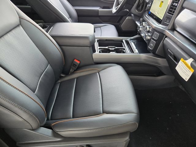 New 2026 Ford F250 Lariat w/ Black Appearance Package AWD/4WD image 10