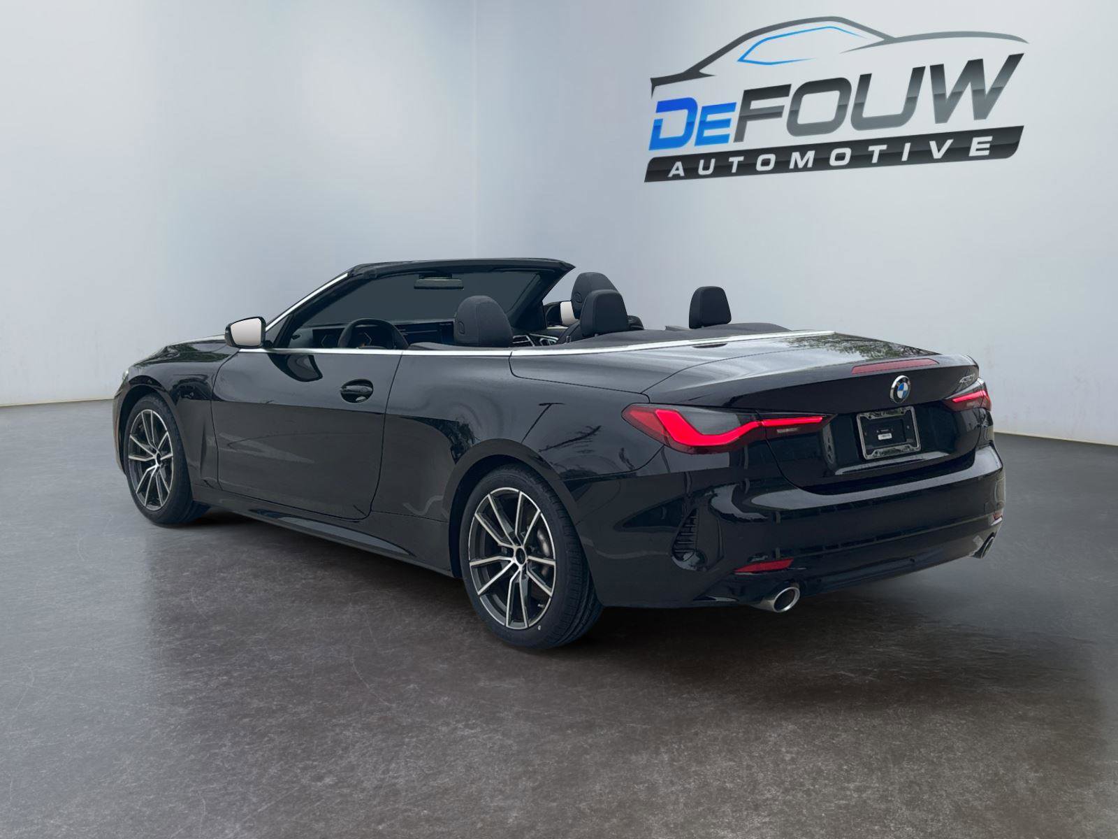 Certified 2025 BMW 430i Convertible RWD image 5