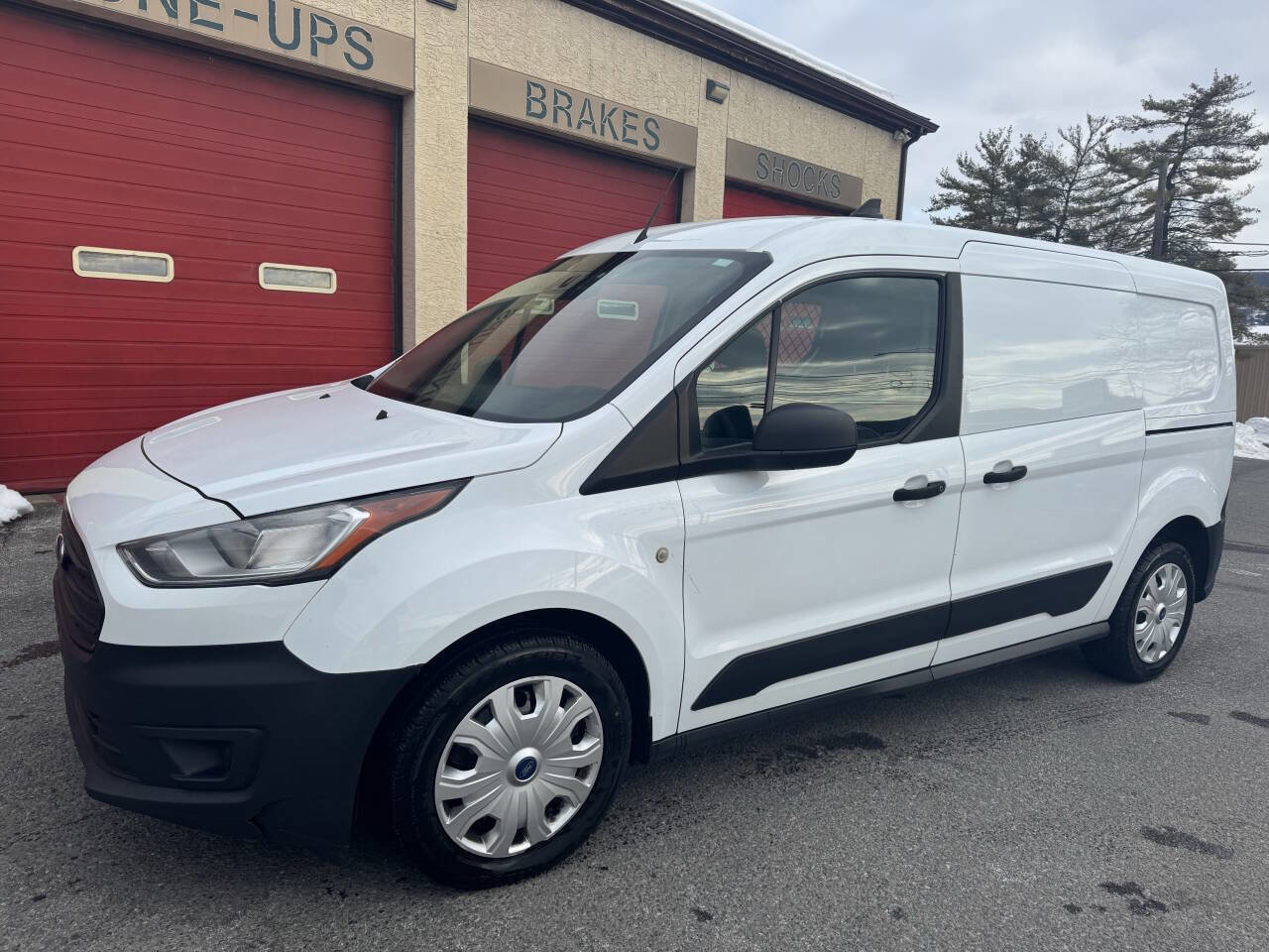 Used 2019 Ford Transit Connect XL image 4