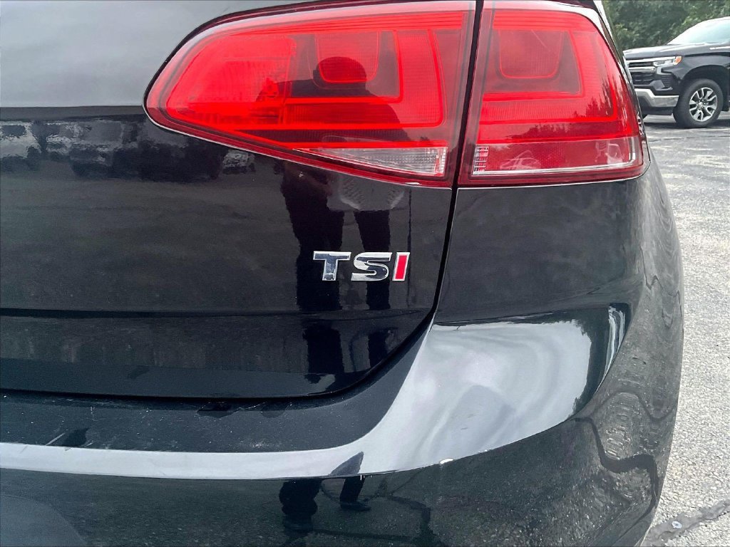 Used 2017 Volkswagen Golf S FWD image 29