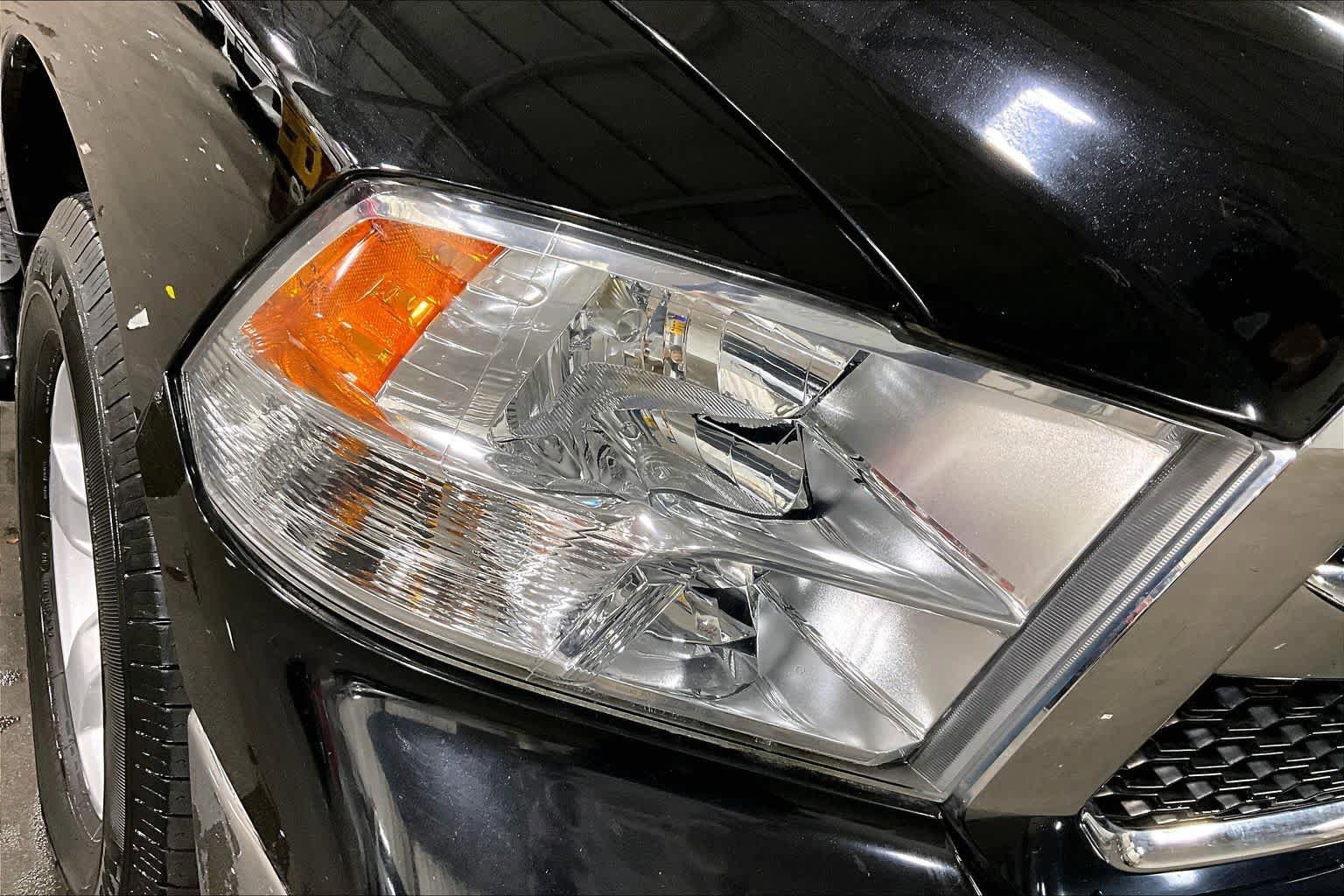 Used 2019 RAM 1500 Classic SLT RWD image 28