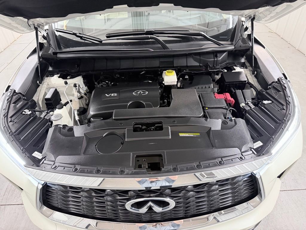 Certified 2023 INFINITI QX60 Luxe w/ Vision Package AWD/4WD image 47