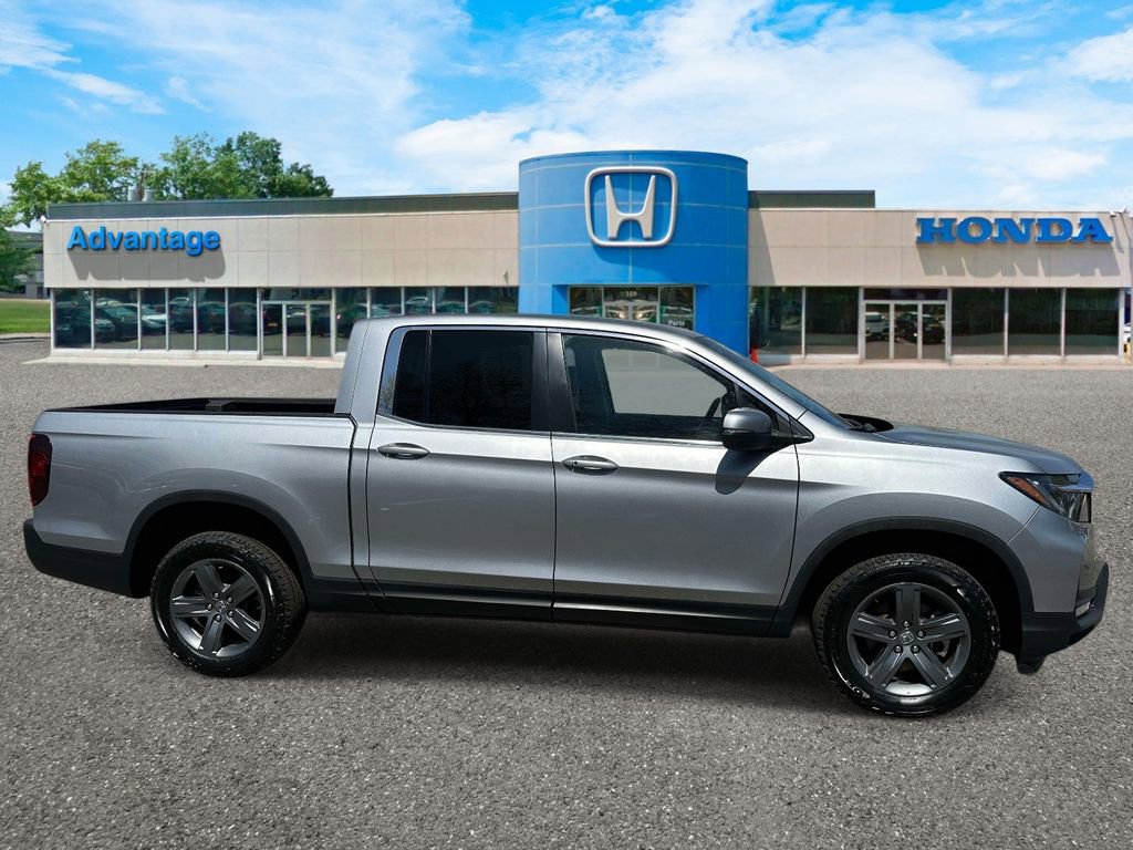 Certified 2023 Honda Ridgeline RTL image 3