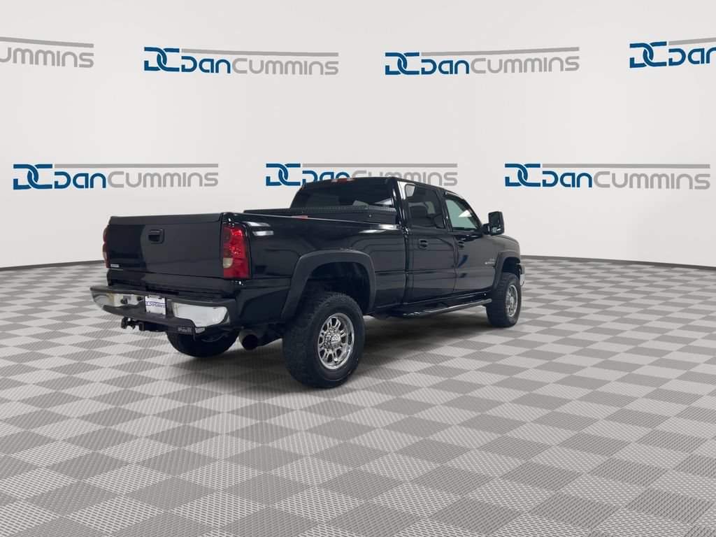 Used 2004 Chevrolet Silverado 2500 LT w/ Skid Plate Package AWD/4WD image 8