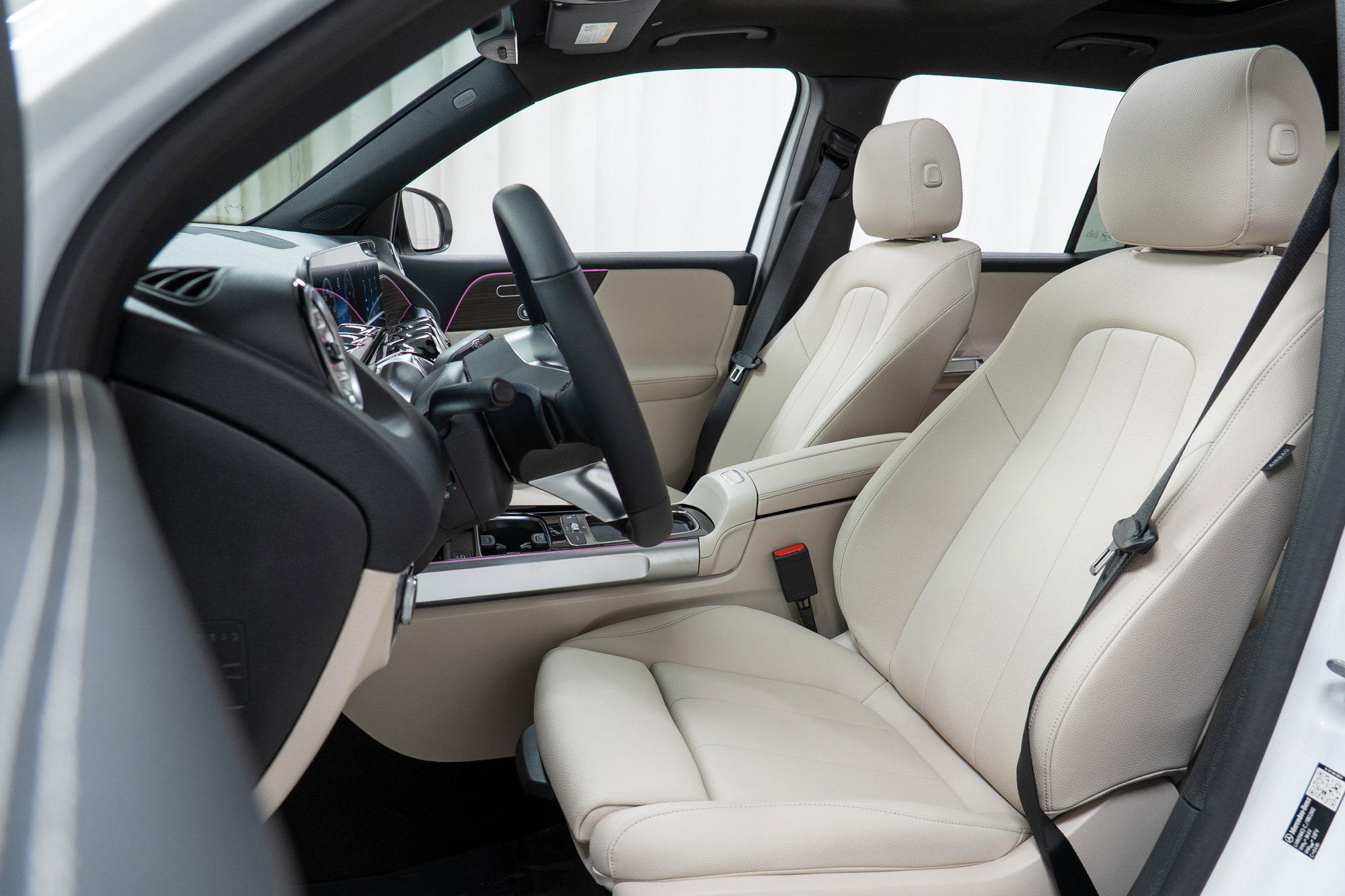 New 2026 Mercedes-Benz GLB 250 4MATIC image 13