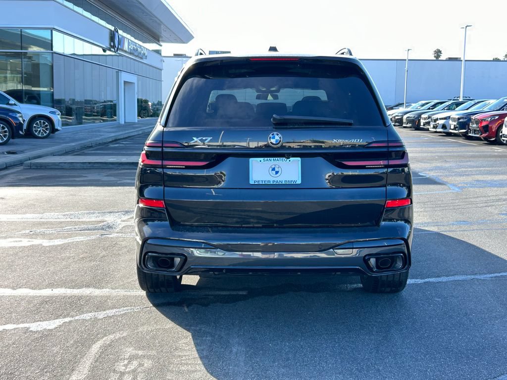 New 2027 BMW X7 xDrive40i w/ M Sport Package AWD/4WD image 4