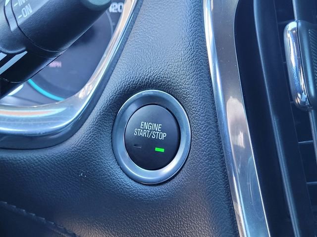 Used 2023 Chevrolet Traverse LT image 20