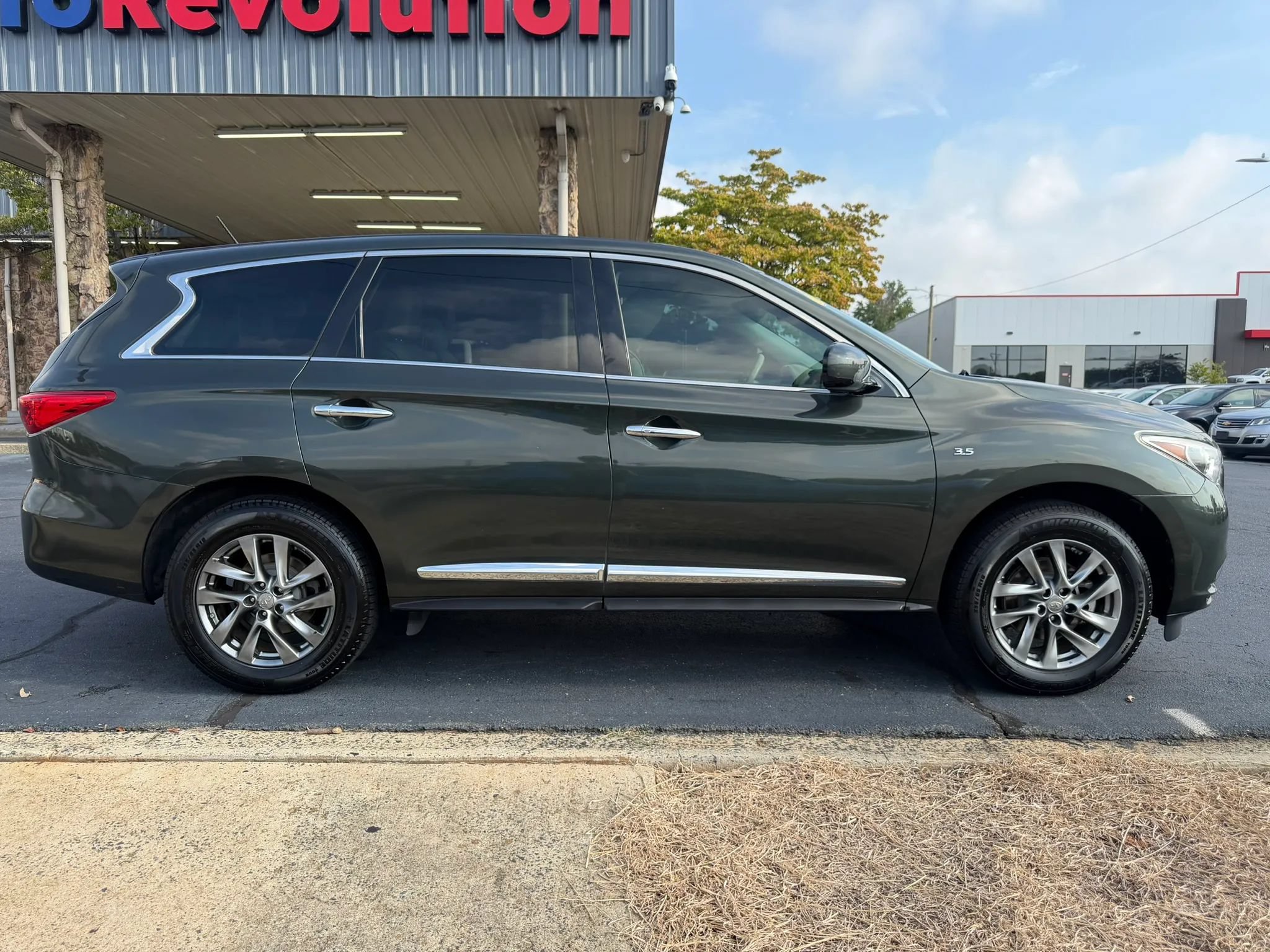Used 2014 INFINITI QX60 Luxe w/ Premium Package AWD/4WD image 8