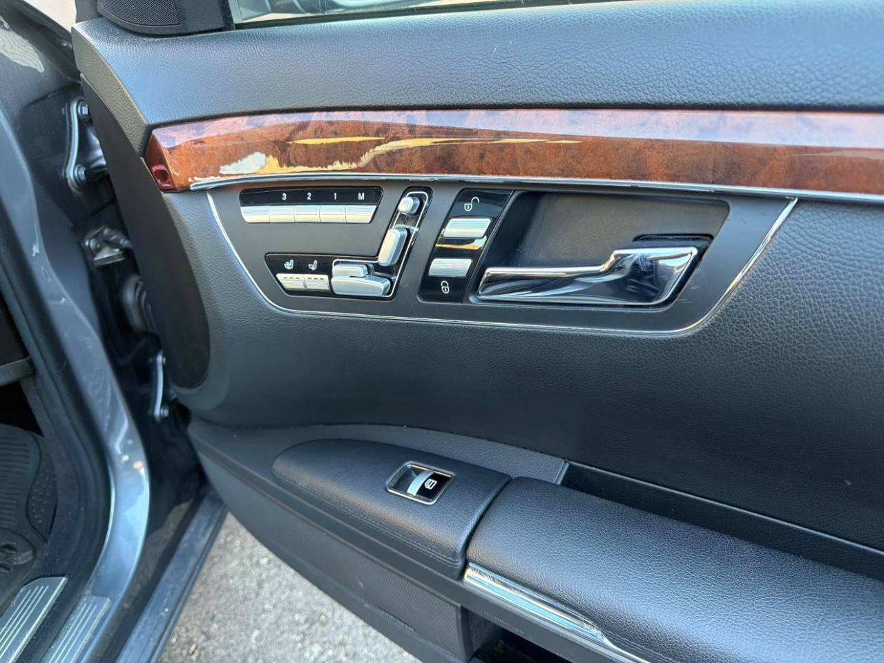 Used 2010 Mercedes-Benz S 550 4MATIC image 39