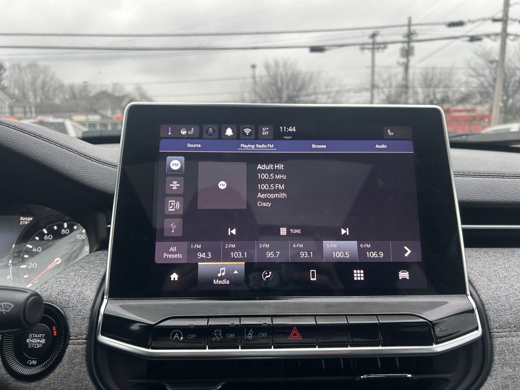 Used 2024 Jeep Compass Latitude w/ Sun and Sound Group image 21