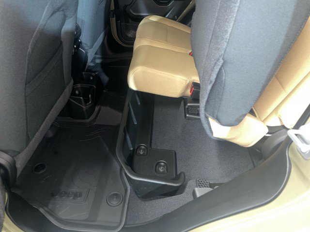 New 2026 Jeep Gladiator Sport S image 13