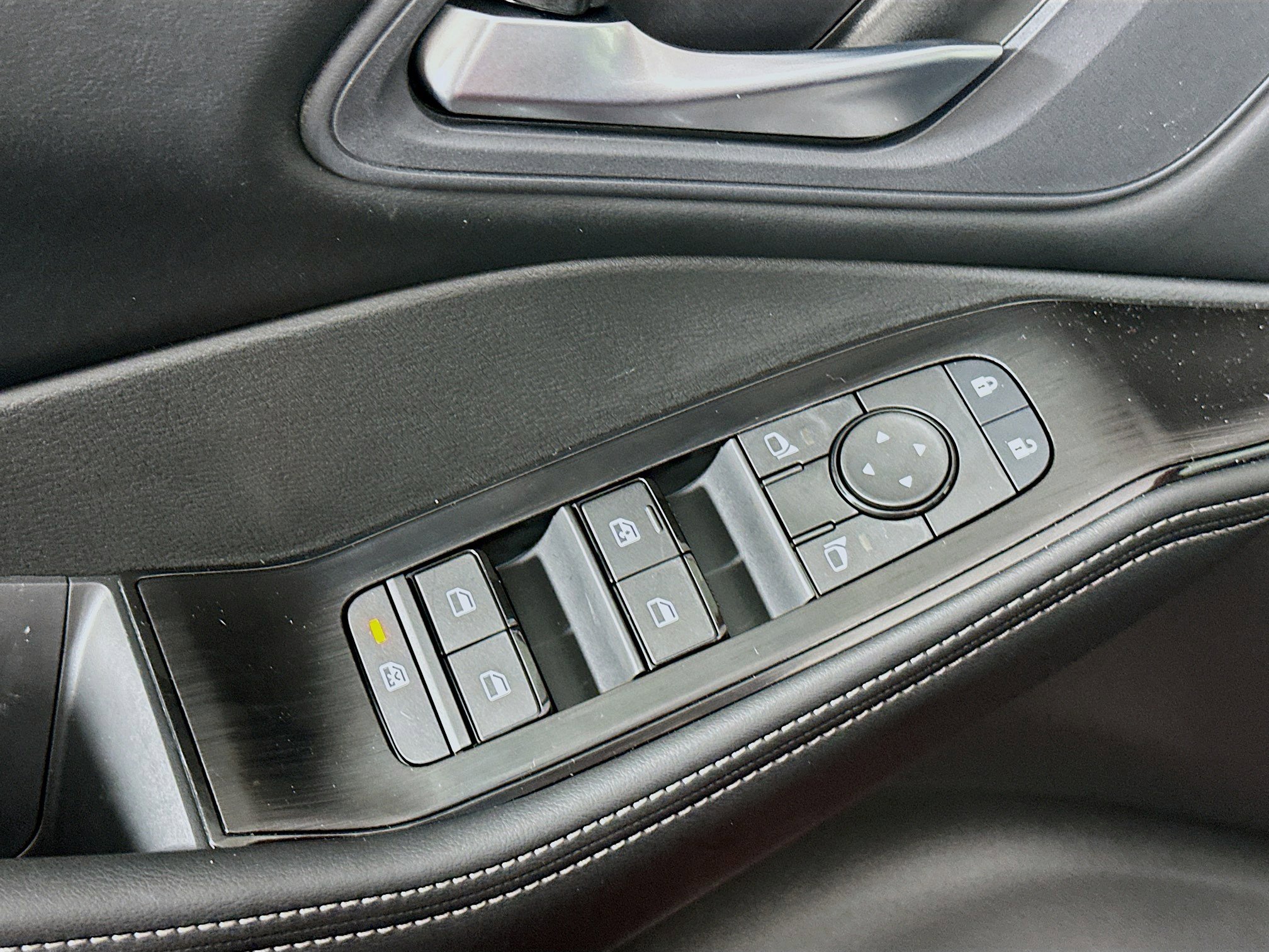 Used 2026 Nissan Rogue SV image 15