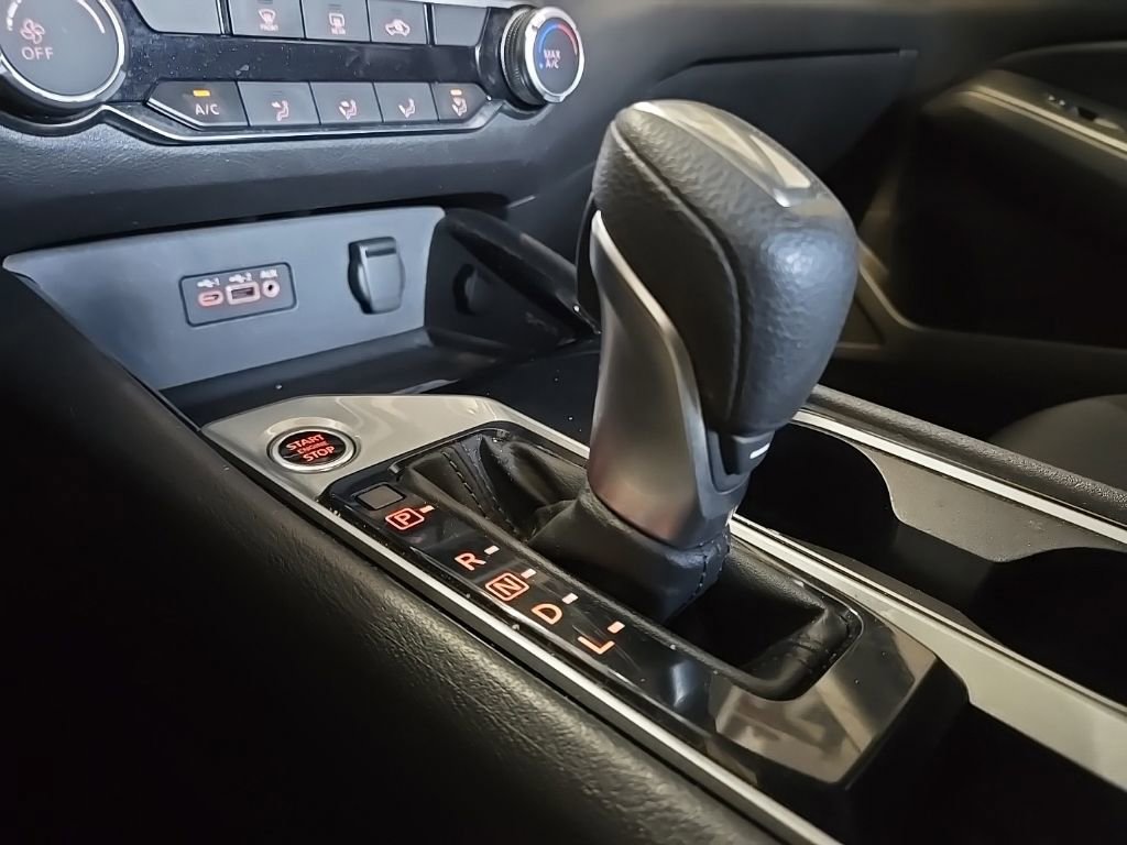 Used 2024 Nissan Altima 2.5 SV FWD image 16