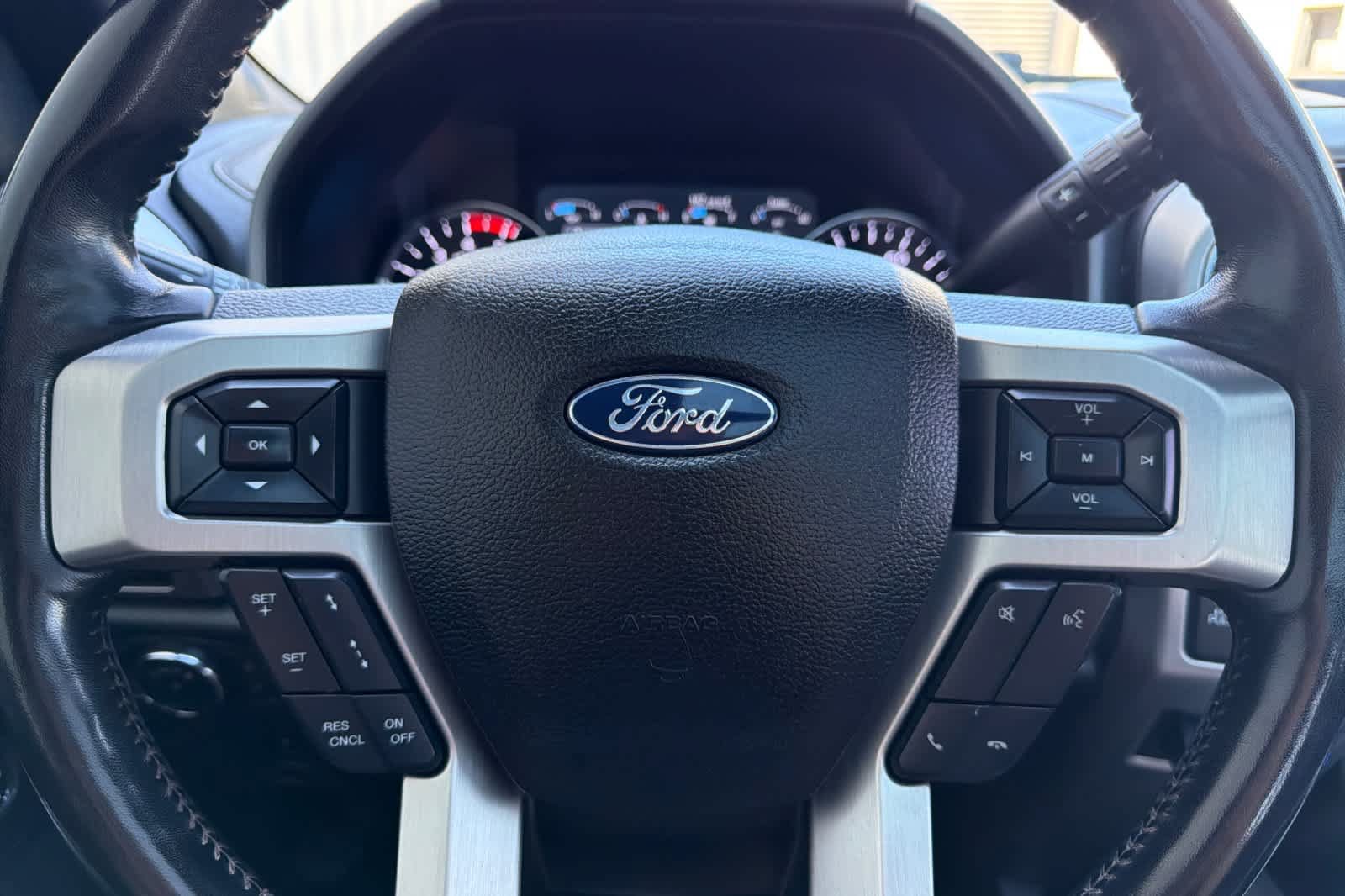 Used 2019 Ford F250 Platinum w/ Platinum Ultimate Package AWD/4WD image 23