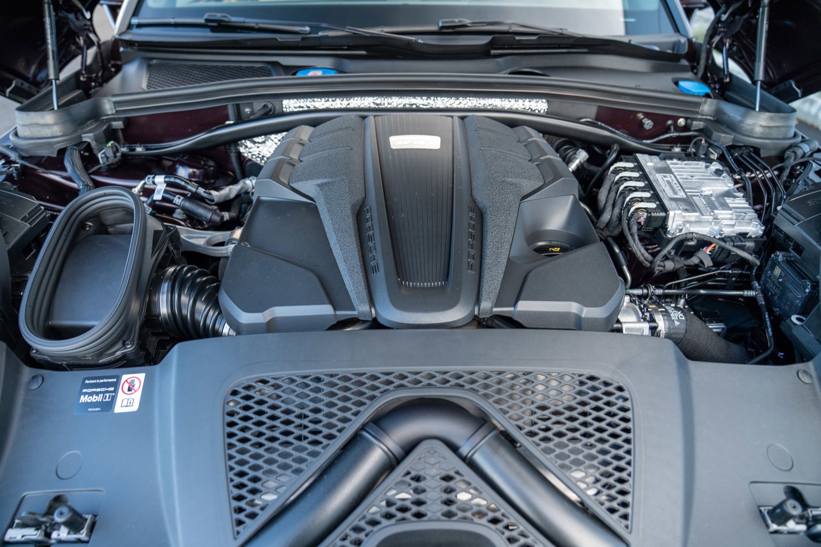 New 2026 Porsche Macan S image 30