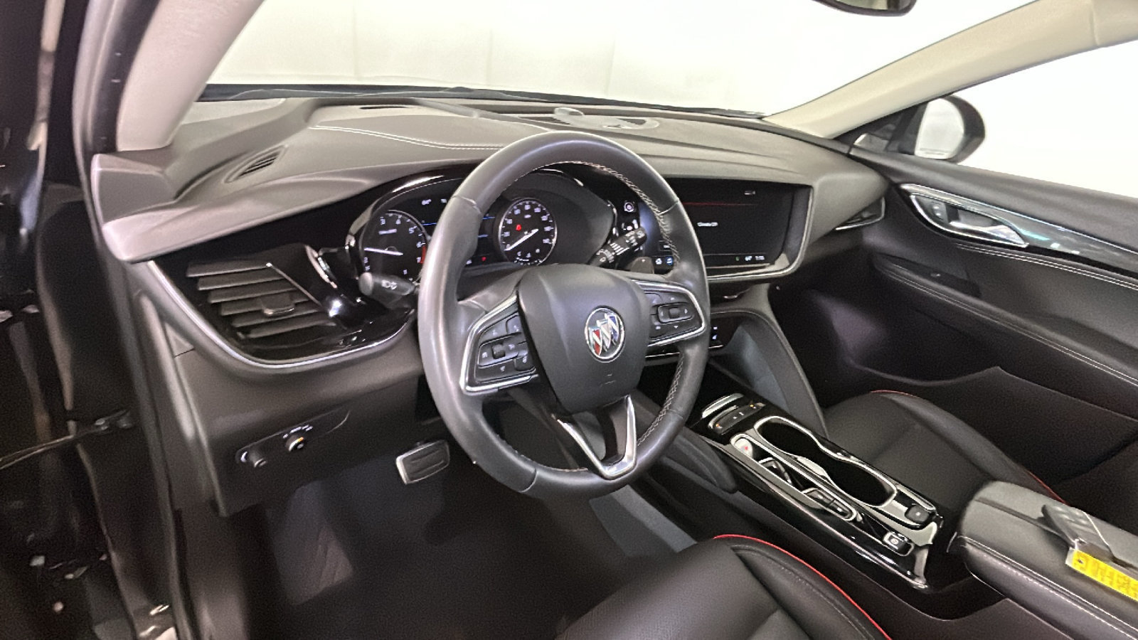 Used 2023 Buick Envision Essence w/ Sport Touring Package FWD image 17