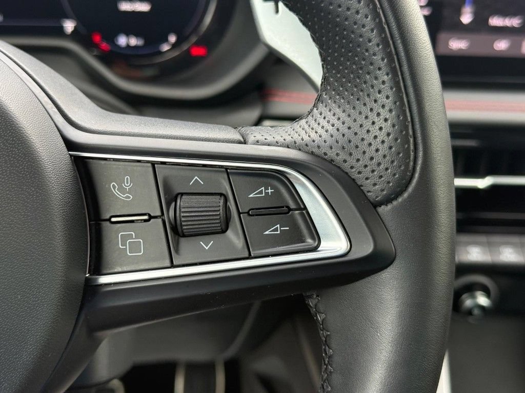 Used 2024 Dodge Hornet R/T AWD/4WD image 15