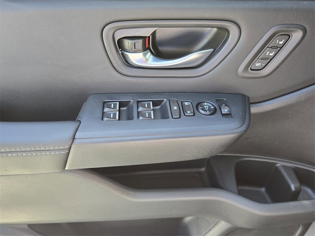 Certified 2024 Honda Pilot Touring image 25