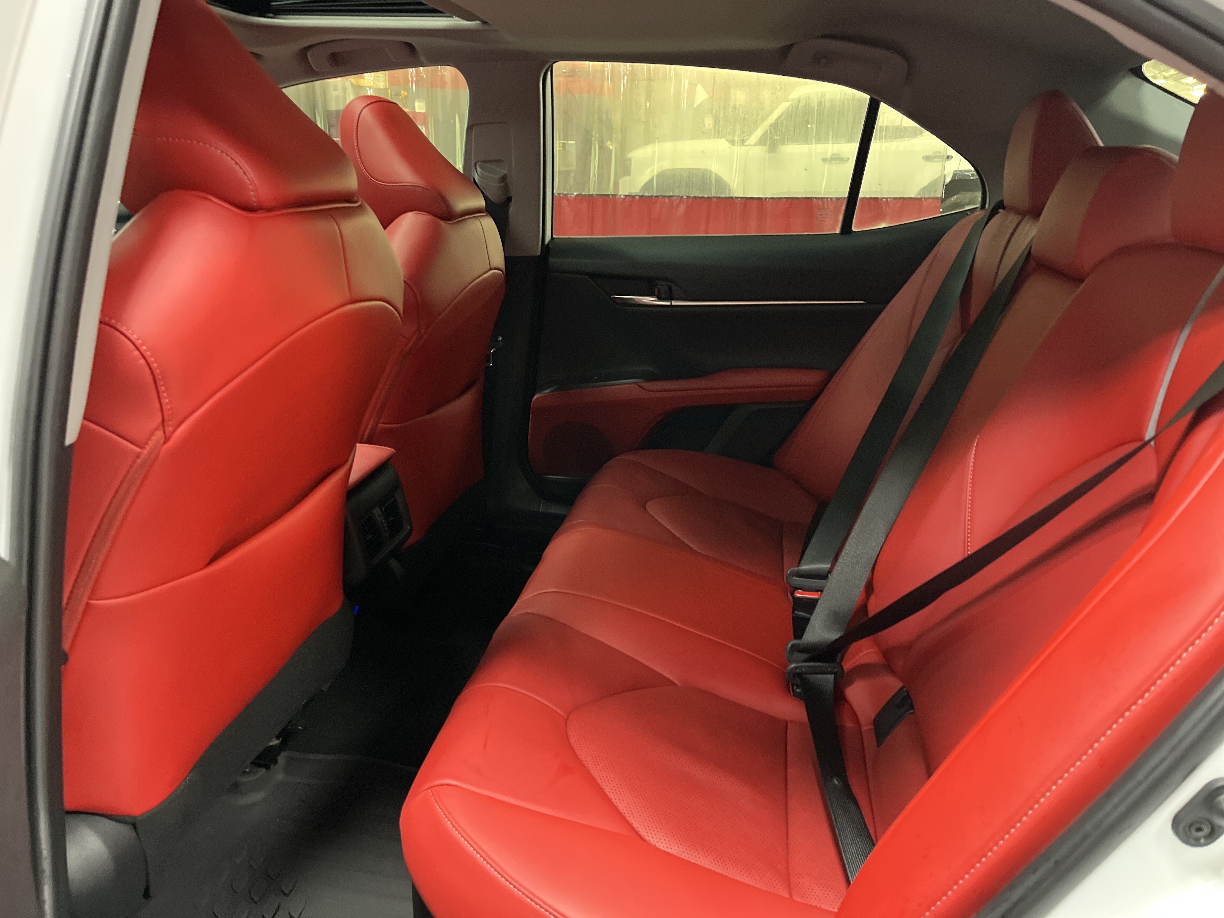 Used 2022 Toyota Camry XSE FWD image 30