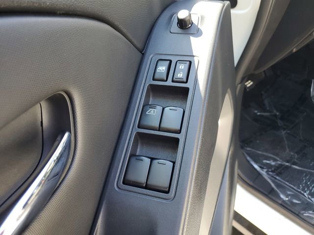 Used 2024 Nissan Frontier SV w/ Hardbody Edition image 18