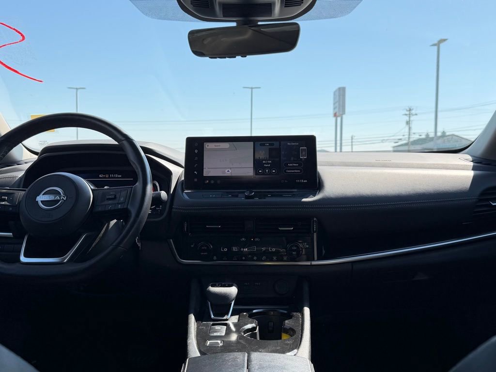 Used 2024 Nissan Rogue SL w/ SL Premium Package image 17