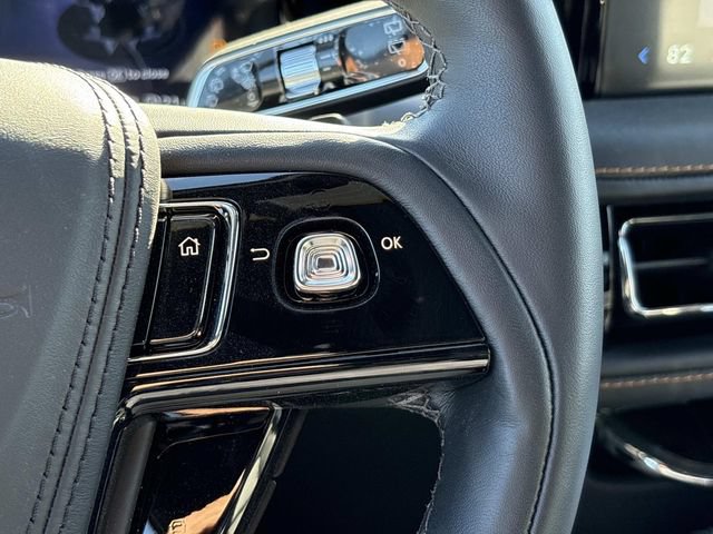 New 2026 Lincoln Aviator Black Label w/ Jet Appearance Package AWD/4WD image 26