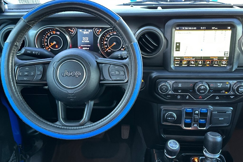 Used 2023 Jeep Gladiator Sport AWD/4WD image 18