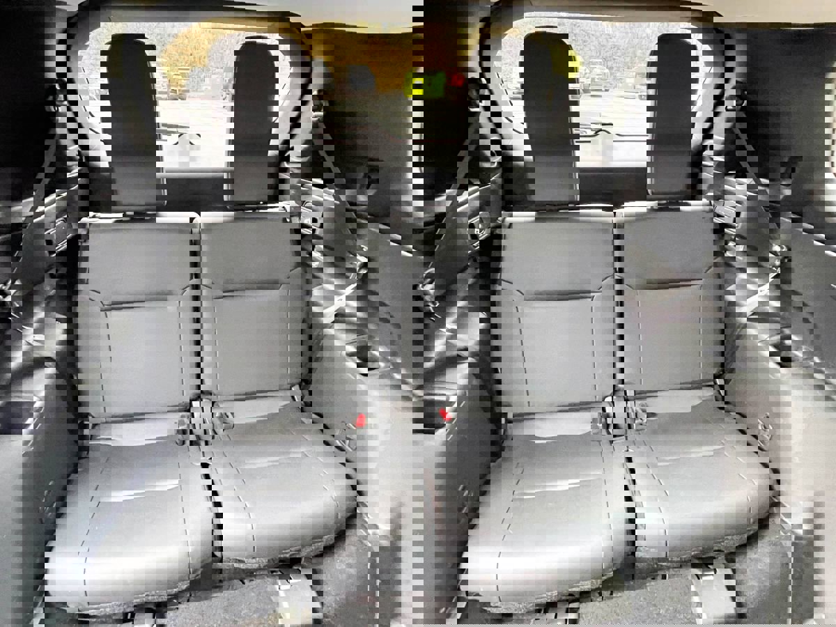 Used 2022 Mitsubishi Outlander SE image 14