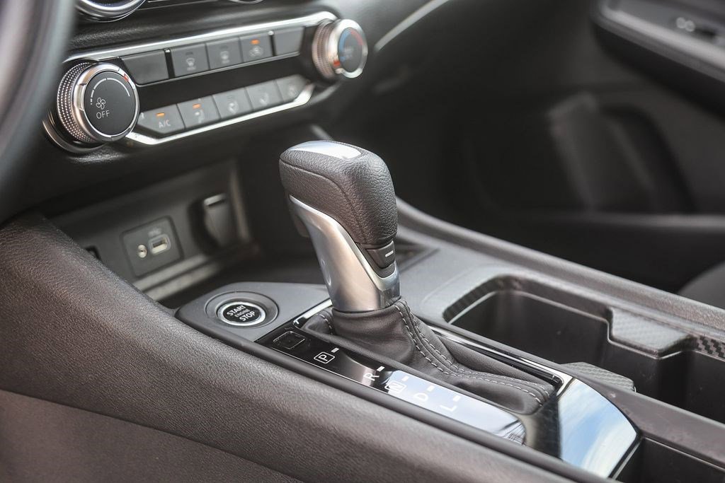 Certified 2025 Nissan Sentra S image 21