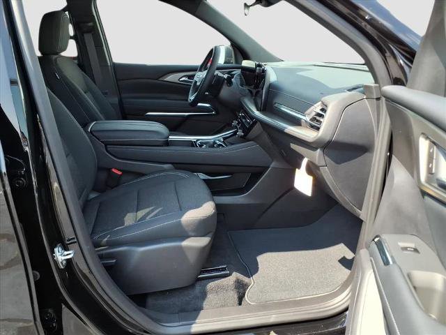 New 2026 Chevrolet Traverse LT w/ LPO, Floor Liner Package image 16