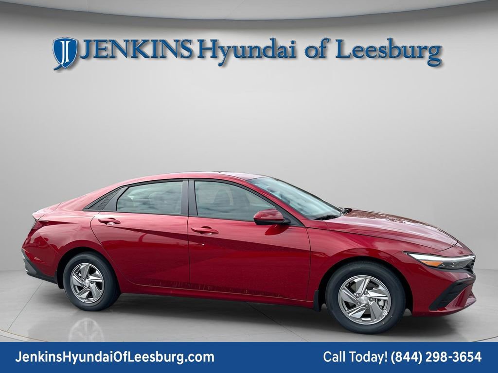 New 2026 Hyundai Elantra SE FWD image 6