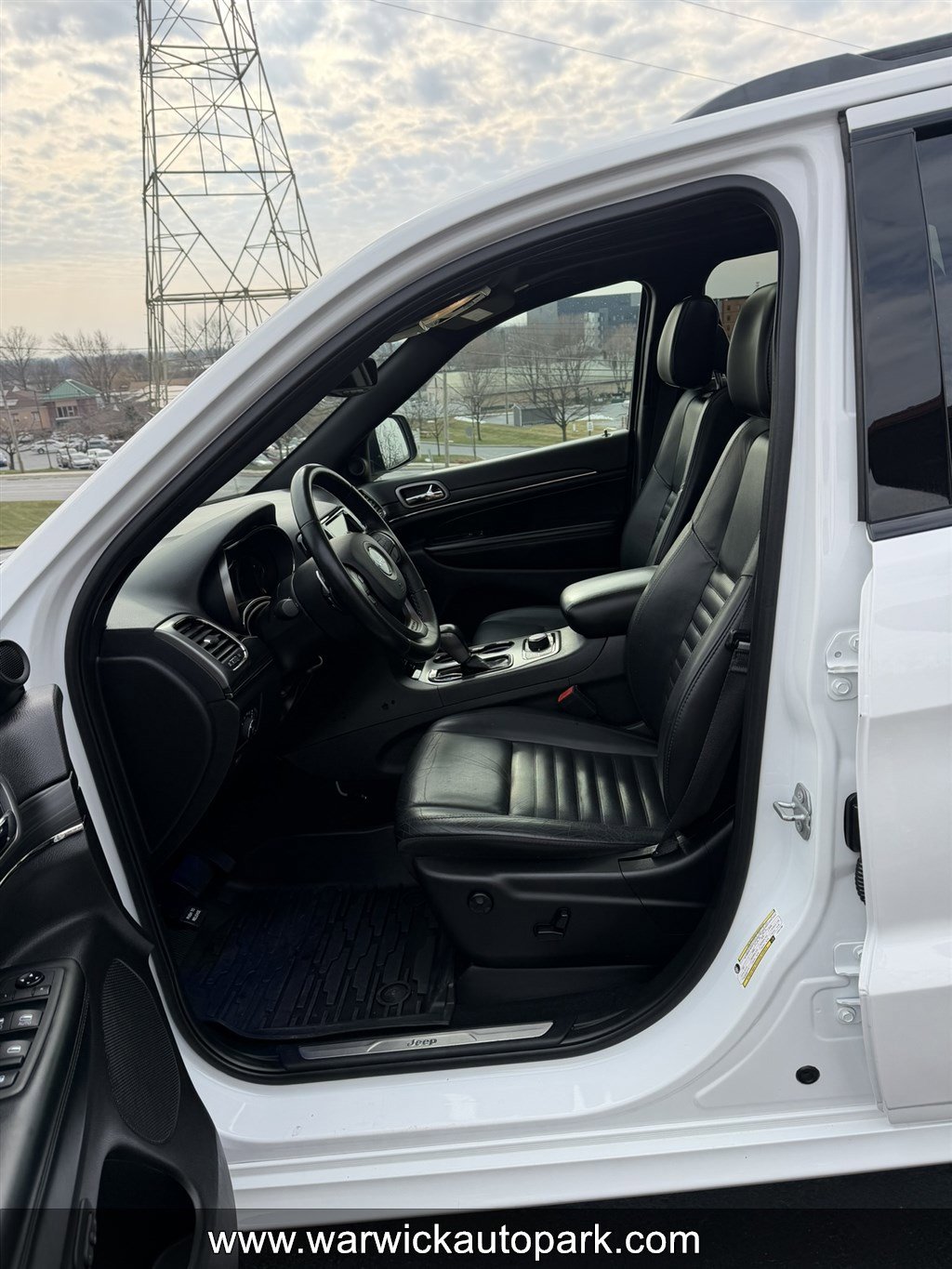 Used 2020 Jeep Grand Cherokee Limited X image 12