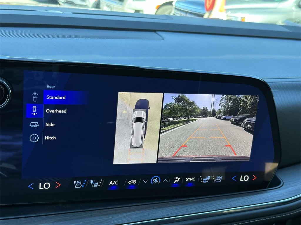 New 2026 Chevrolet Suburban Premier image 5