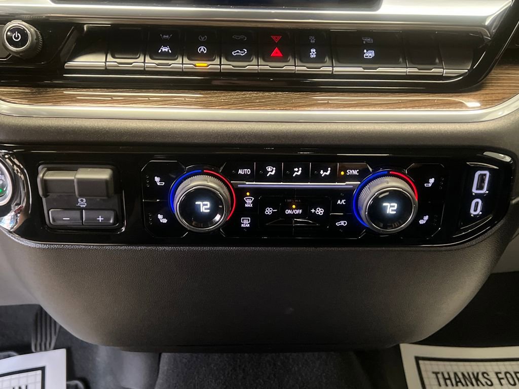 Used 2025 Chevrolet Silverado 1500 LT AWD/4WD image 31