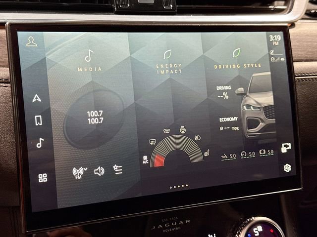 Used 2023 Jaguar F-PACE S image 17