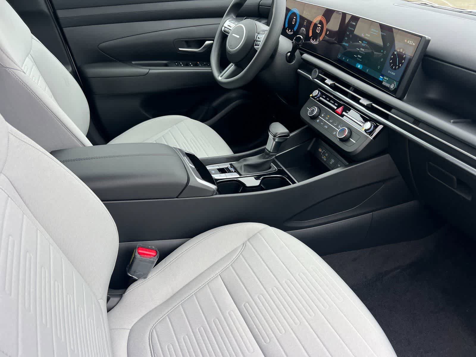 New 2026 Hyundai Santa Cruz SE FWD image 15