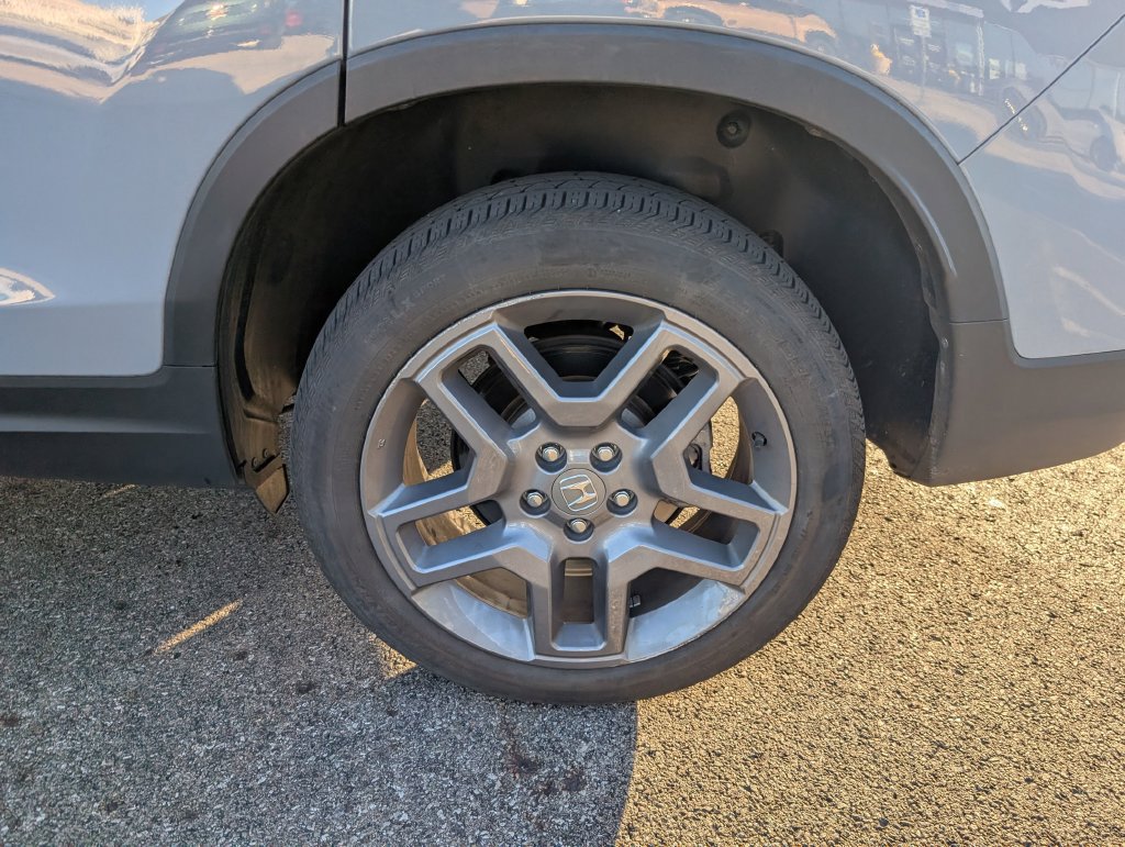 Used 2023 Honda Passport EX-L image 18
