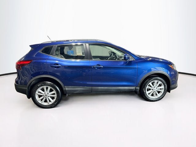 Used 2018 Nissan Rogue Sport SV AWD/4WD image 4