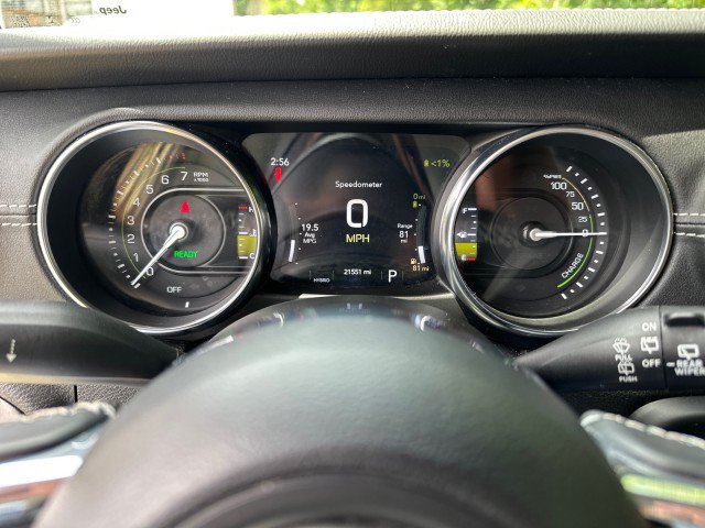 Used 2022 Jeep Wrangler Unlimited Rubicon 4xe w/ Cold Weather Group AWD/4WD image 14