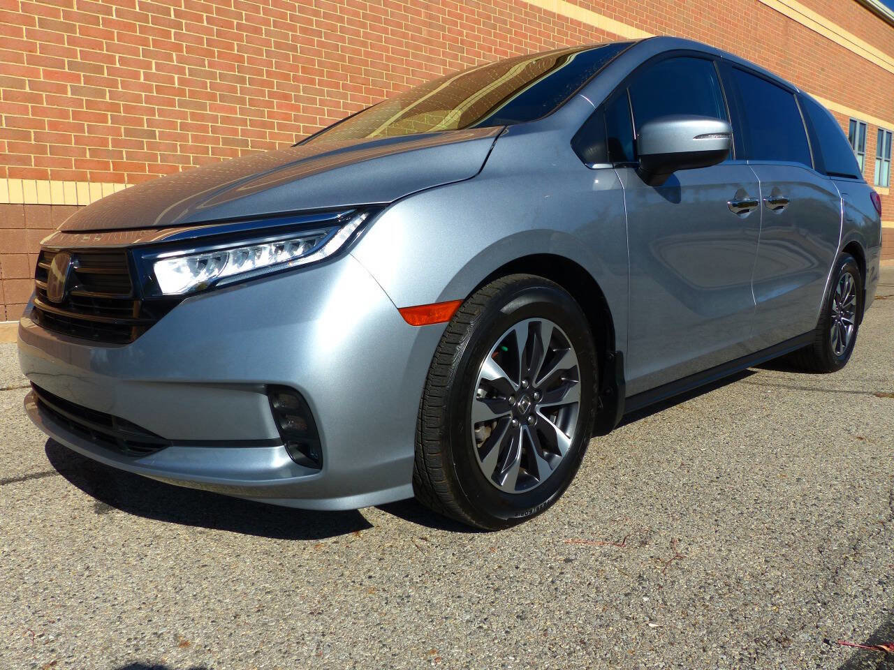 Used 2024 Honda Odyssey EX-L image 5