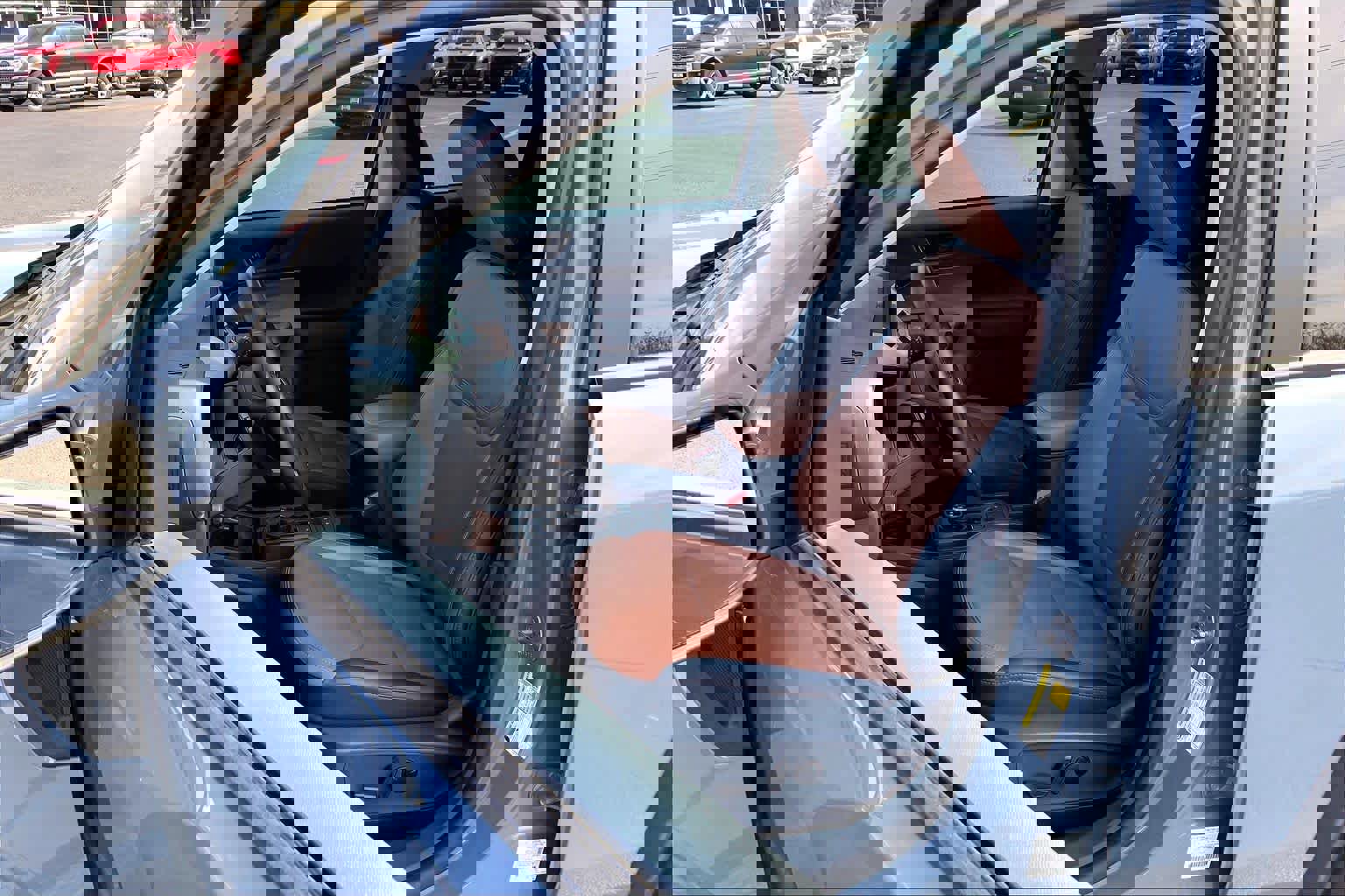 Certified 2024 Ford Maverick Lariat image 8